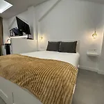 Loft Alpujarras - Centro, A 6 Minutos De La Playa Caminando דירה