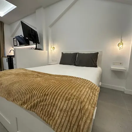 Loft Alpujarras - Centro, A 6 Minutos De La Playa Caminando Appartement